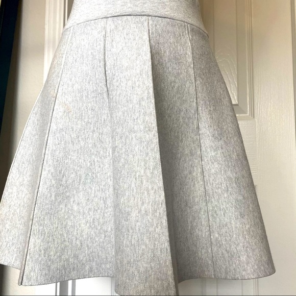 Tennis style mini skirt - Picture 2 of 3